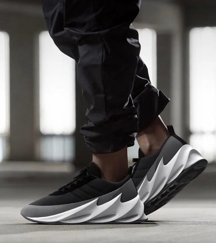 Кроссовки Adidas Sharks черные