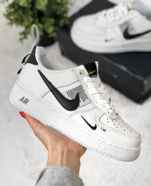 Nike Air Force 1'07 LV8 белые лимитированная серия