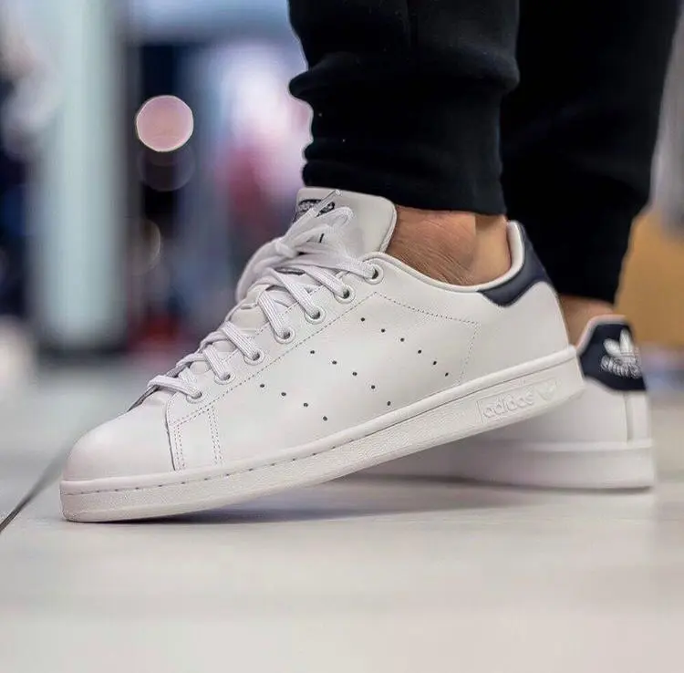 Adidas Stan Smith белые с синей пяткой
