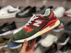 New Balance 530 зеленые с красным