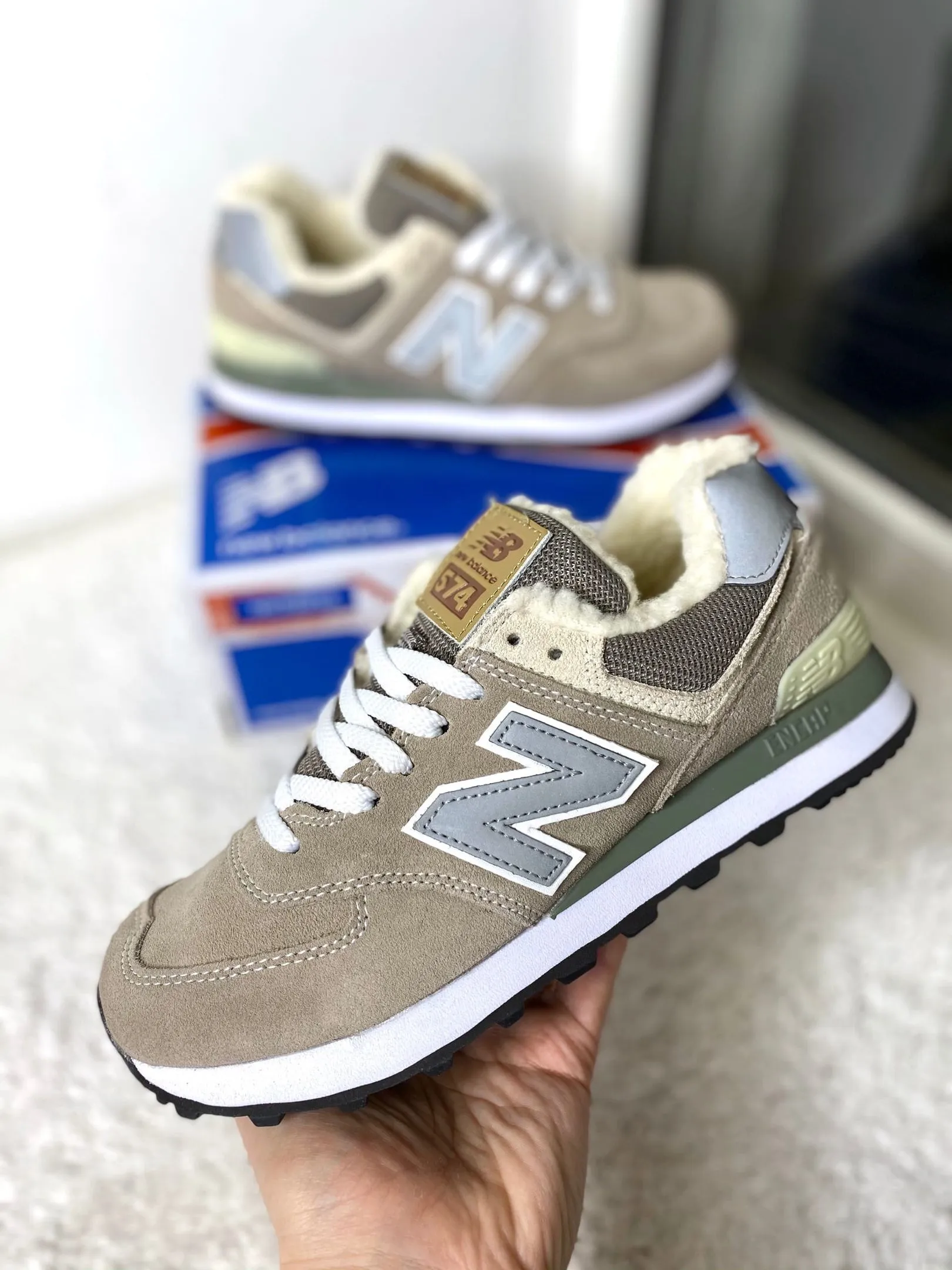 New Balance 574 бежевые с мехом