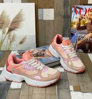 Adidas Falcon персиковые