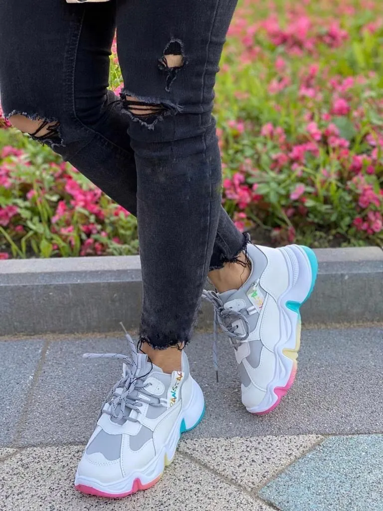 Buffalo белые на платформе с цветной подошвой Twiks