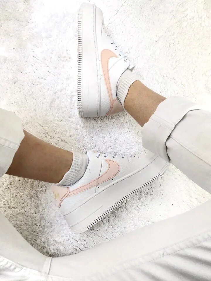 Белые низкие кроссовки Nike Air Forse 1 Sage Белые низкие кроссовки Nike Air Forse 1 Sage