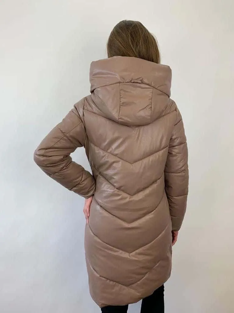 Куртка с капюшоном экокожа бежевая