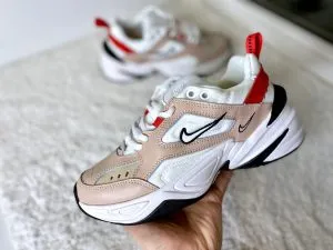 Nike M2K Tekno бежевые с красным
