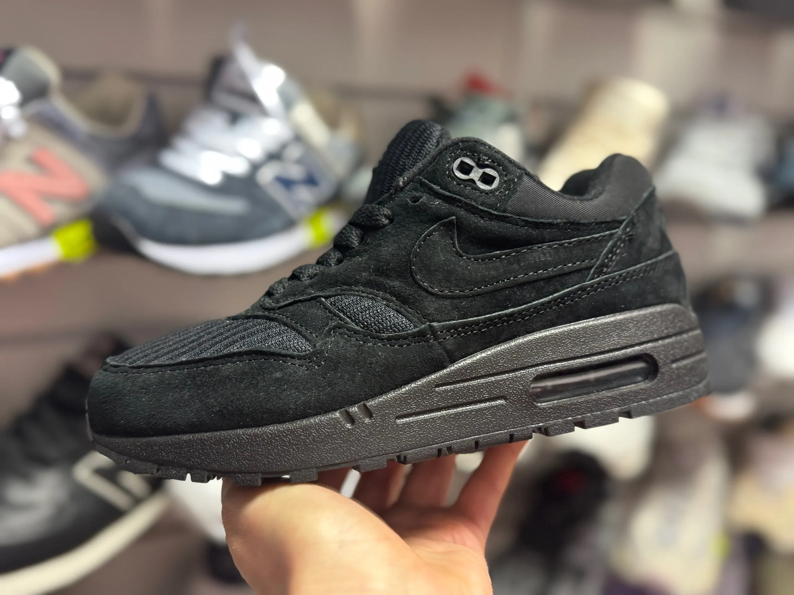 Nike Air Max 1 черные