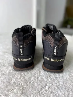 Кроссовки New Balance (Нью Баланс) 754 коричневые с мехом