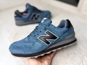 Кроссовки New Balance 574 голубые с темной подошвой