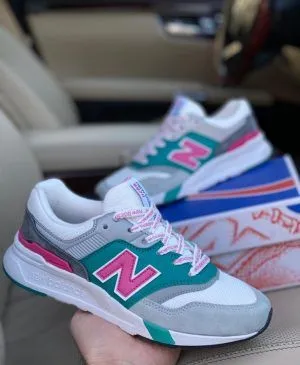 New Balance 997 белые с изумрудным