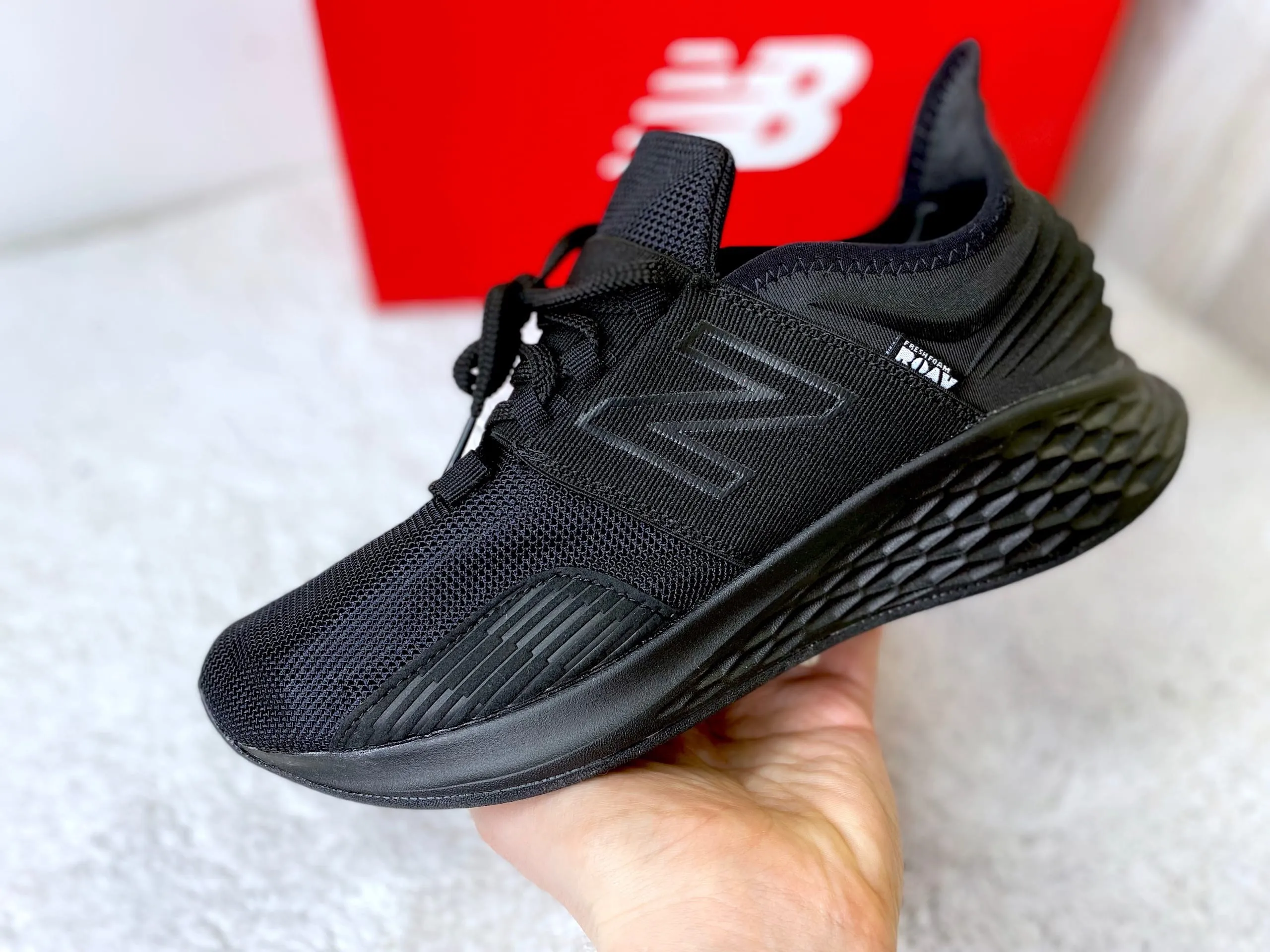 New Balance Fresh Foam Roav black