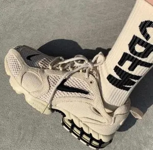 Женские Nike Spiridon Stussy бежевые