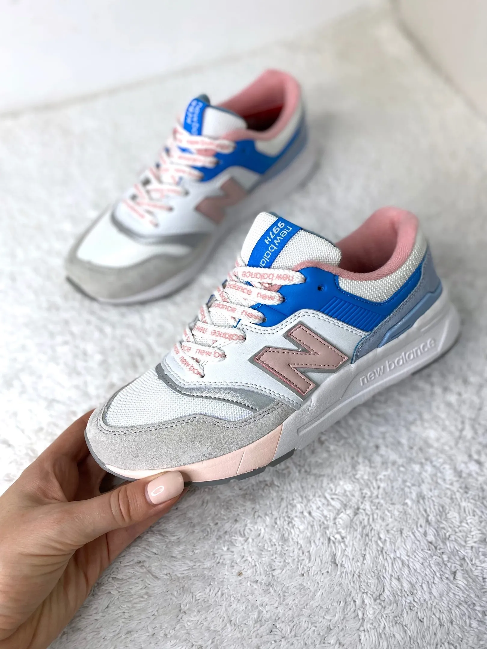 Кроссовки New Balance (Нью Баланс) 997 белые с персиковым Кроссовки New Balance (Нью Баланс) 997 белые с персиковым