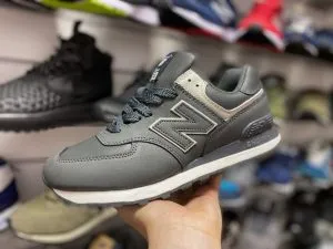 New Balance 574 темно-серые кожаные