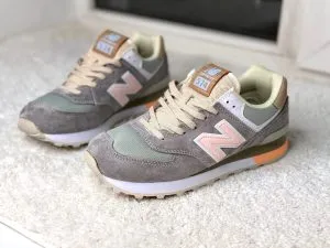 New Balance 574 Фламинго серые с персиковым