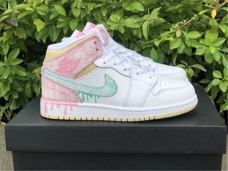 Nike Air Jordan 1 Mid Paint Drip