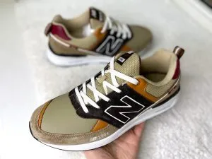 Кроссовки New Balance 574 горчичные с черным 1994