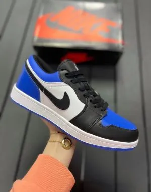 Nike Air Jordan Low черные с ярко-синим