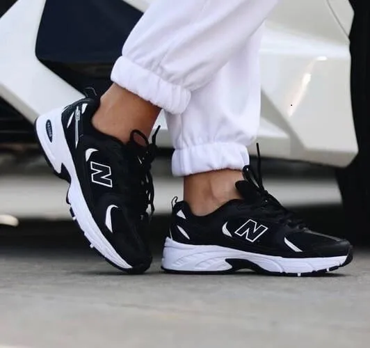 New Balance 530 черные с белым