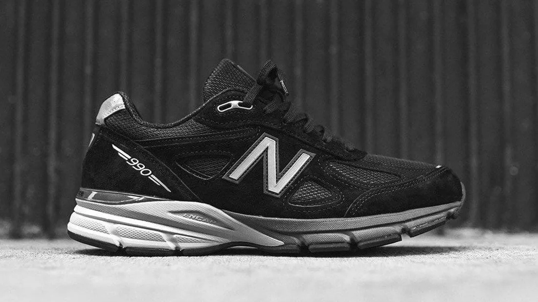 New Balance 990 V4 черные с серым