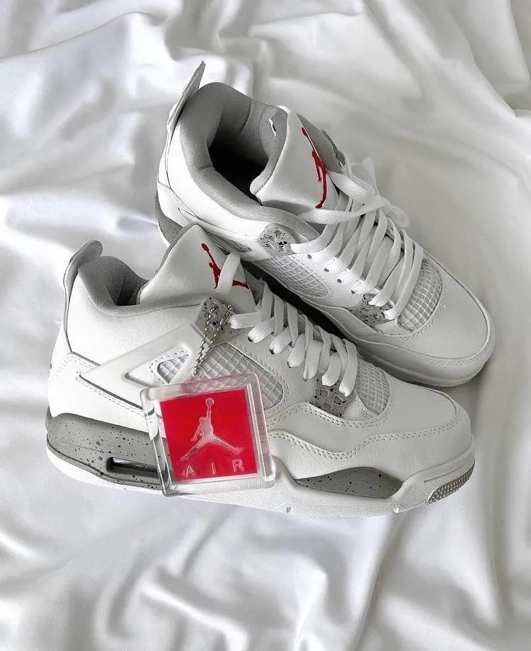 Nike Air Jordan 4 Retro White Oreo