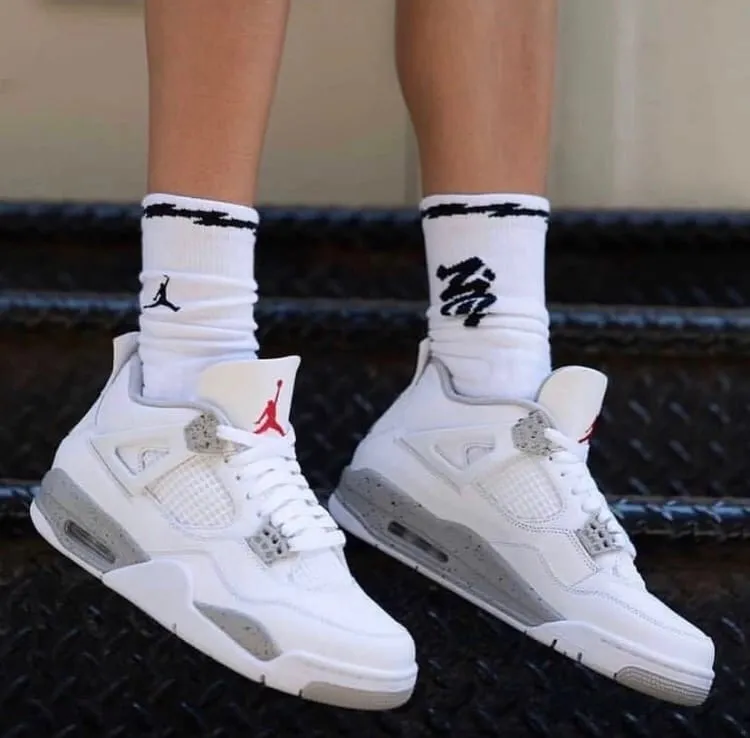 Nike Air Jordan 4 Retro White Oreo