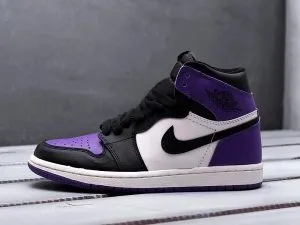 Кроссовки Nike Air Jordan фиолетовые с черным с мехом