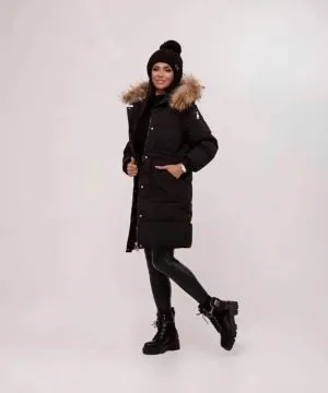 Зимняя черная куртка с мехом
