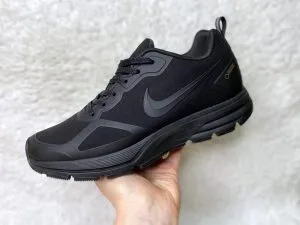 Кроссовки Nike Goretex черные утепленные