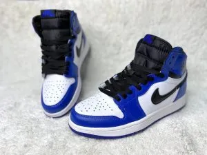Кеды Nike Air Jordan 1 Mid ярко-синие с белым