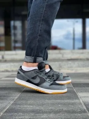 Кеды Nike SB Dunk Low черные с серым