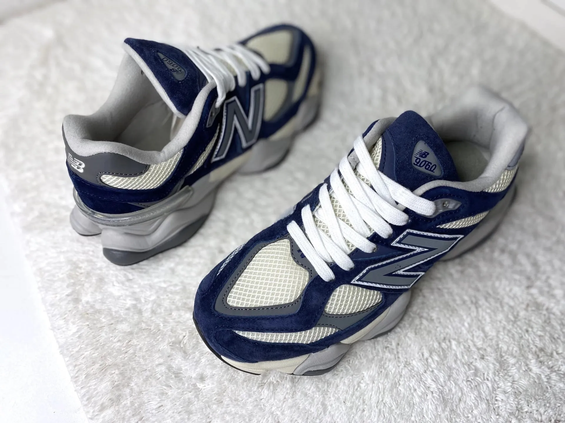 New Balance 9060 синие