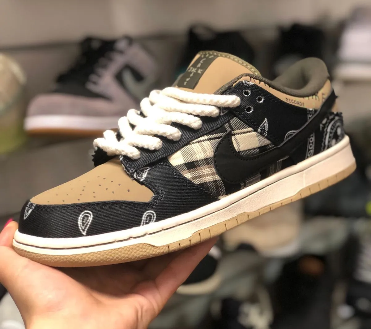 Nike SB Dunk Low Travis Scott Cactus Jack