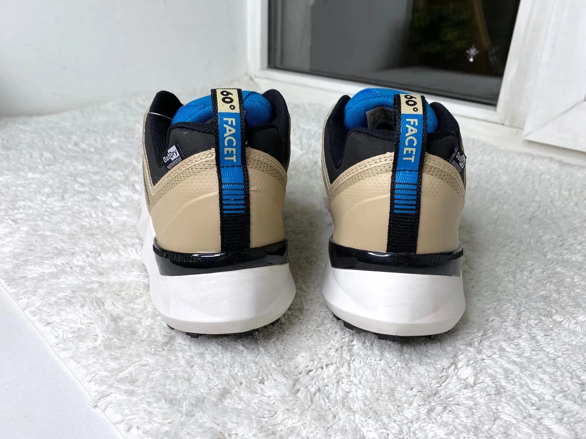 Columbia Facet 60 Low бежевые Columbia Facet 60 Low бежевые