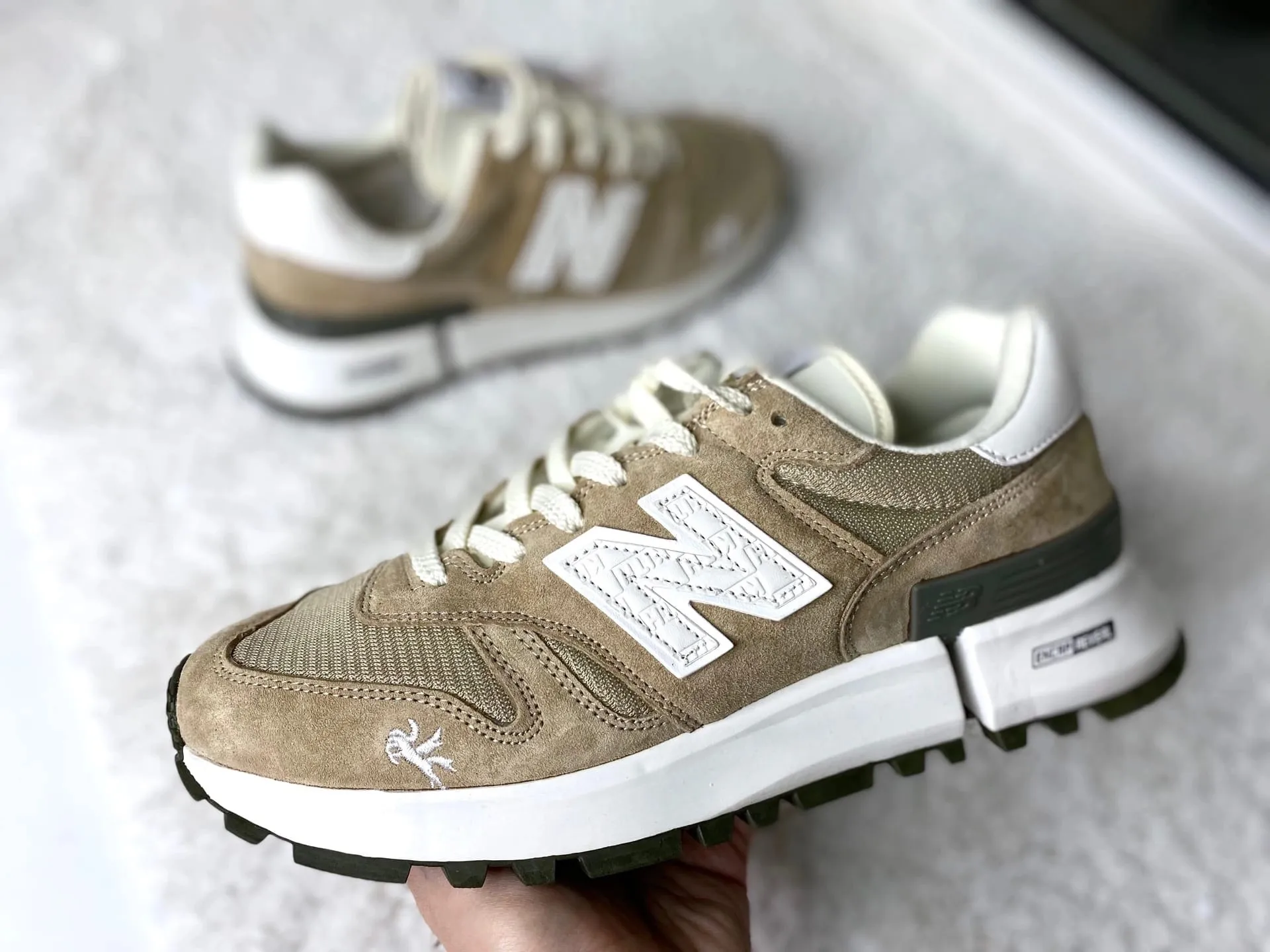 New Balance 1300 RC бежевые New Balance 1300 RC бежевые