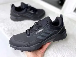 Кроссовки Adidas Terrex Сontinental черные