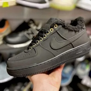 Кеды Nike Air Force черные с мехом