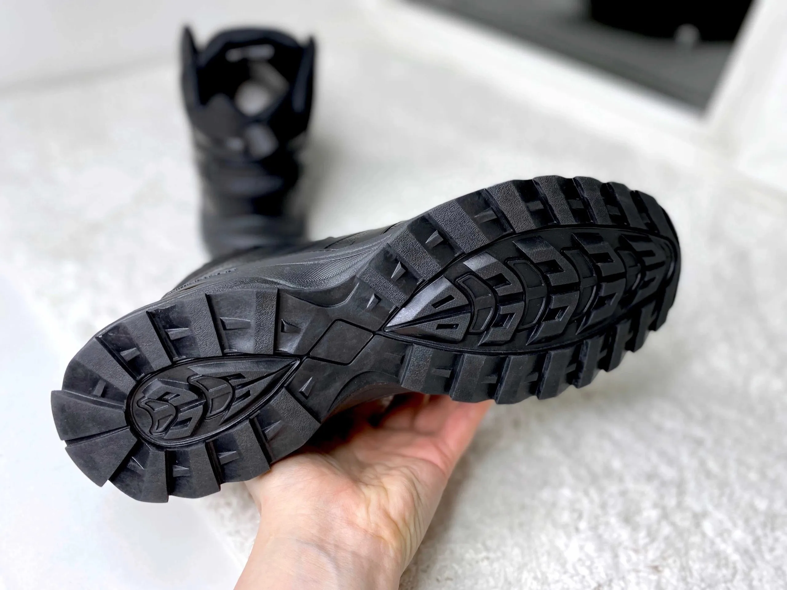 Сапоги Adidas Terrex дутики Сапоги Adidas Terrex дутики