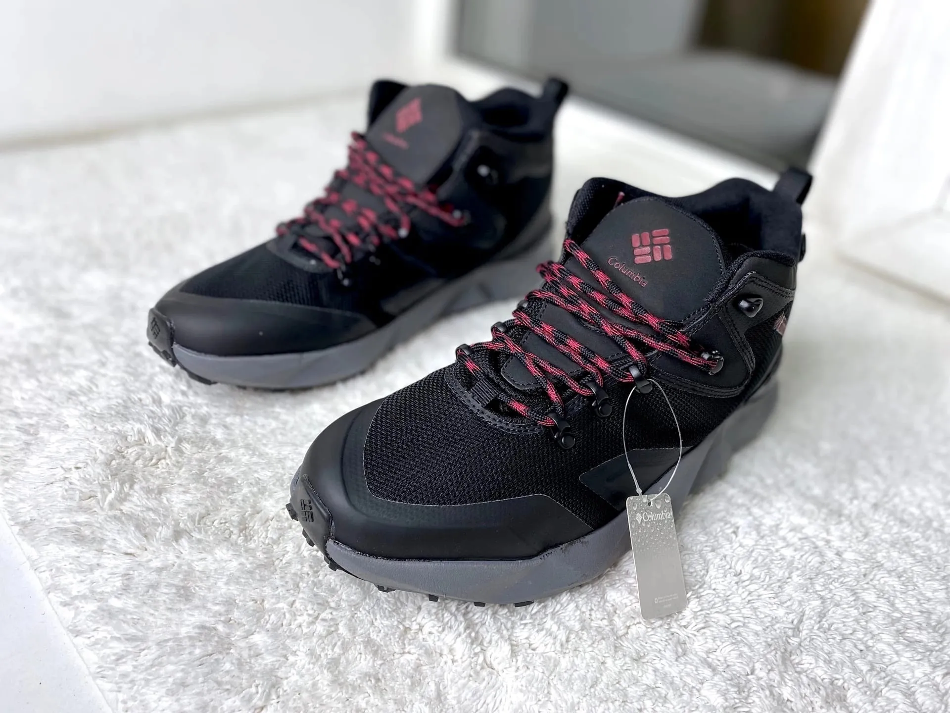 Columbia Facet 60 outdry черные с серым