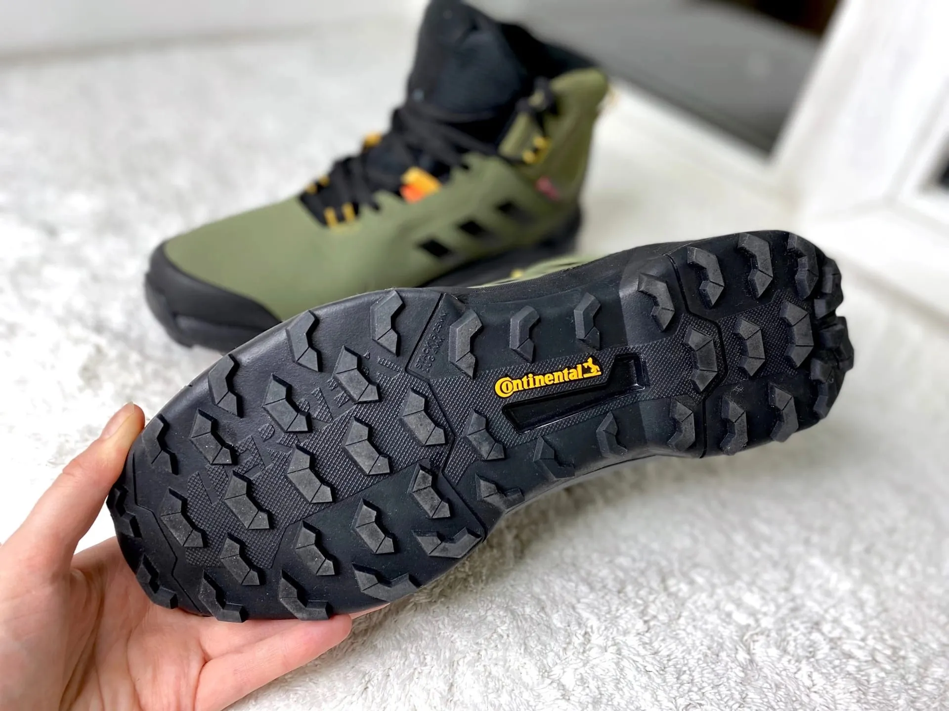 Adidas Terrex AX4 Mid хаки