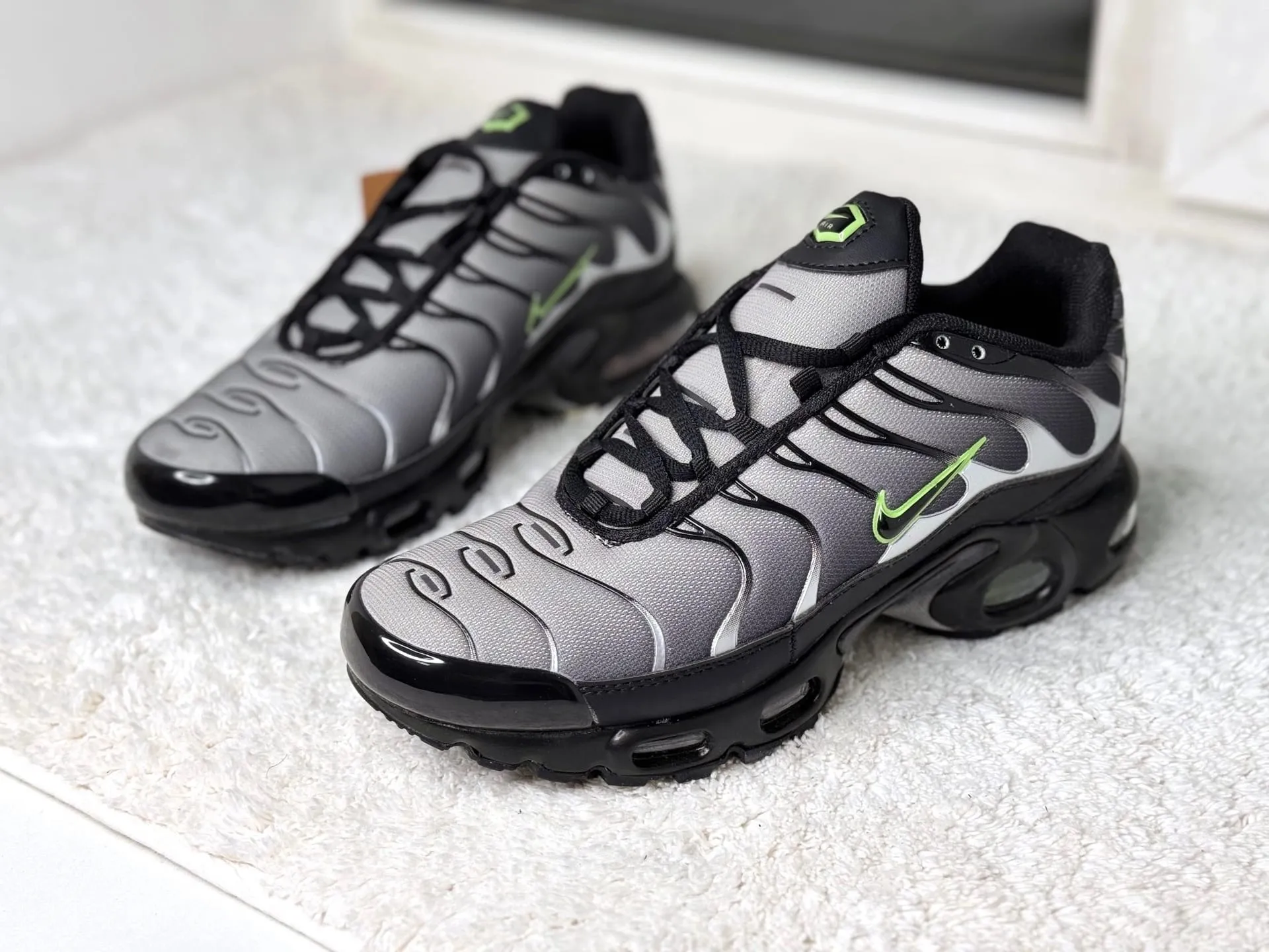 Nike Air Max Tn Plus Ultra черные с серым