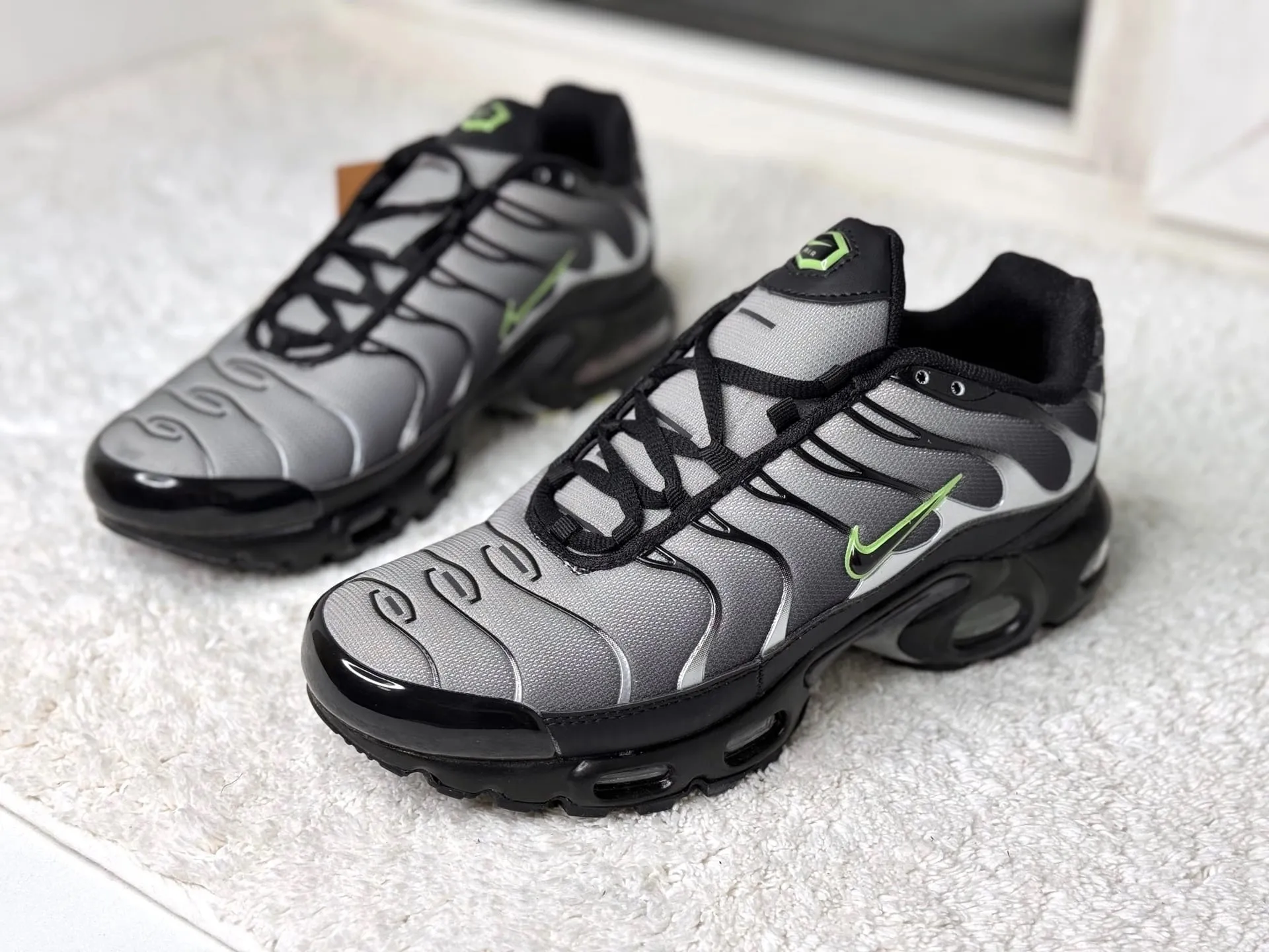 Nike Air Max Tn Plus Ultra черные с серым