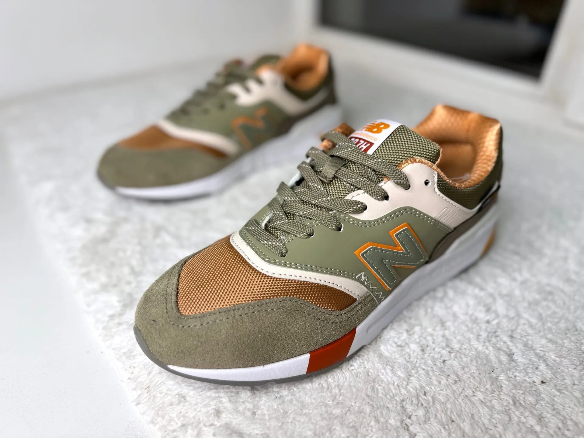 New Balance 997 Гавайи зелёные с жёлтым