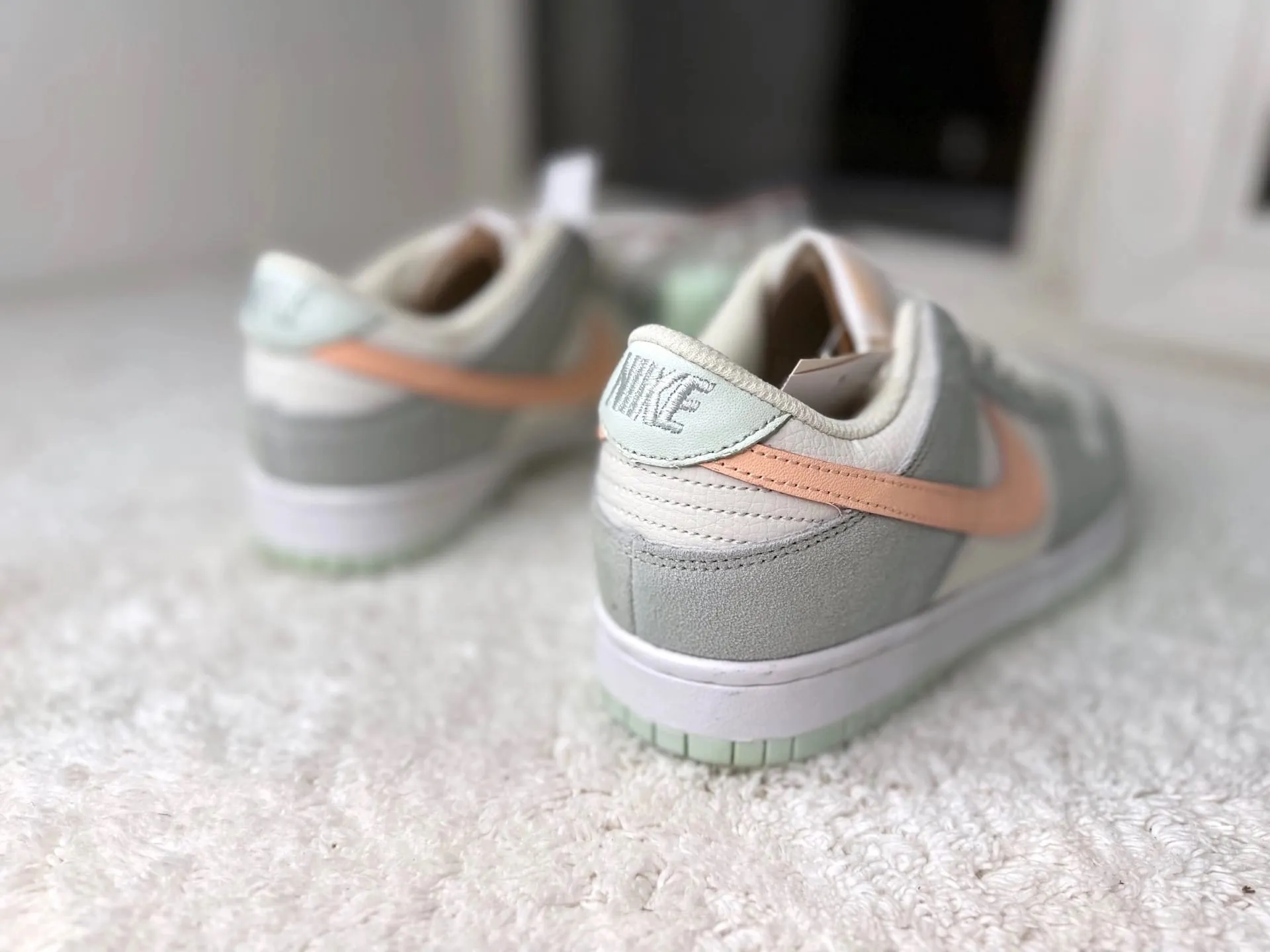 Nike Dunk Low серые с оранжевым