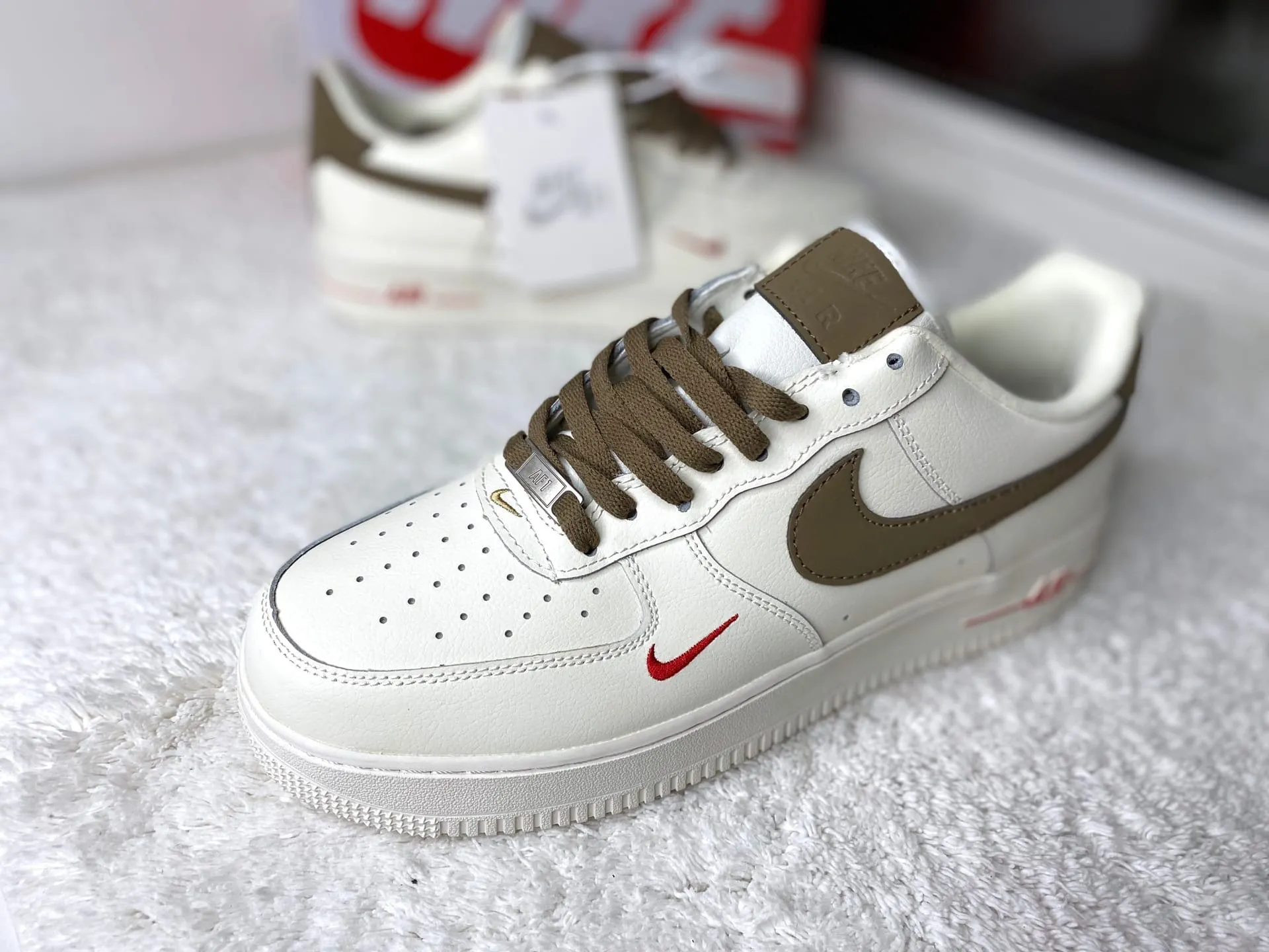 Nike Air Force 1 Low White Brown