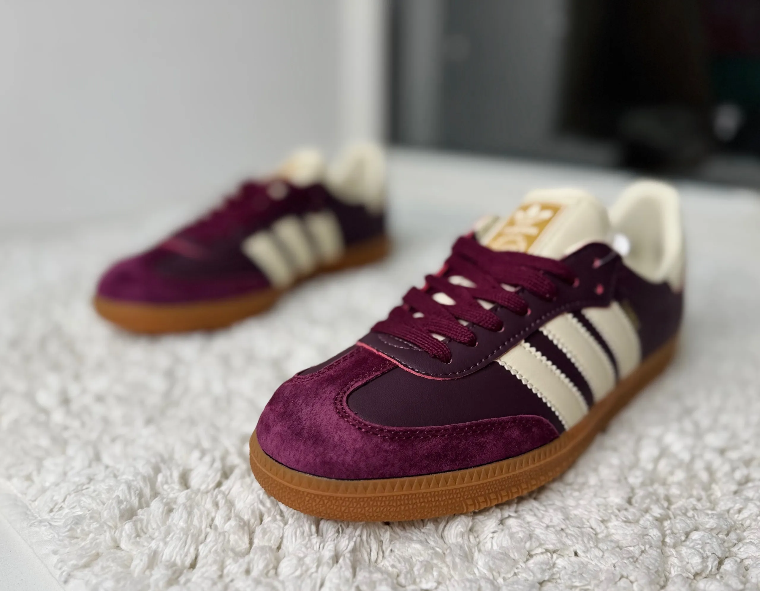 Adidas Samba винного цвета