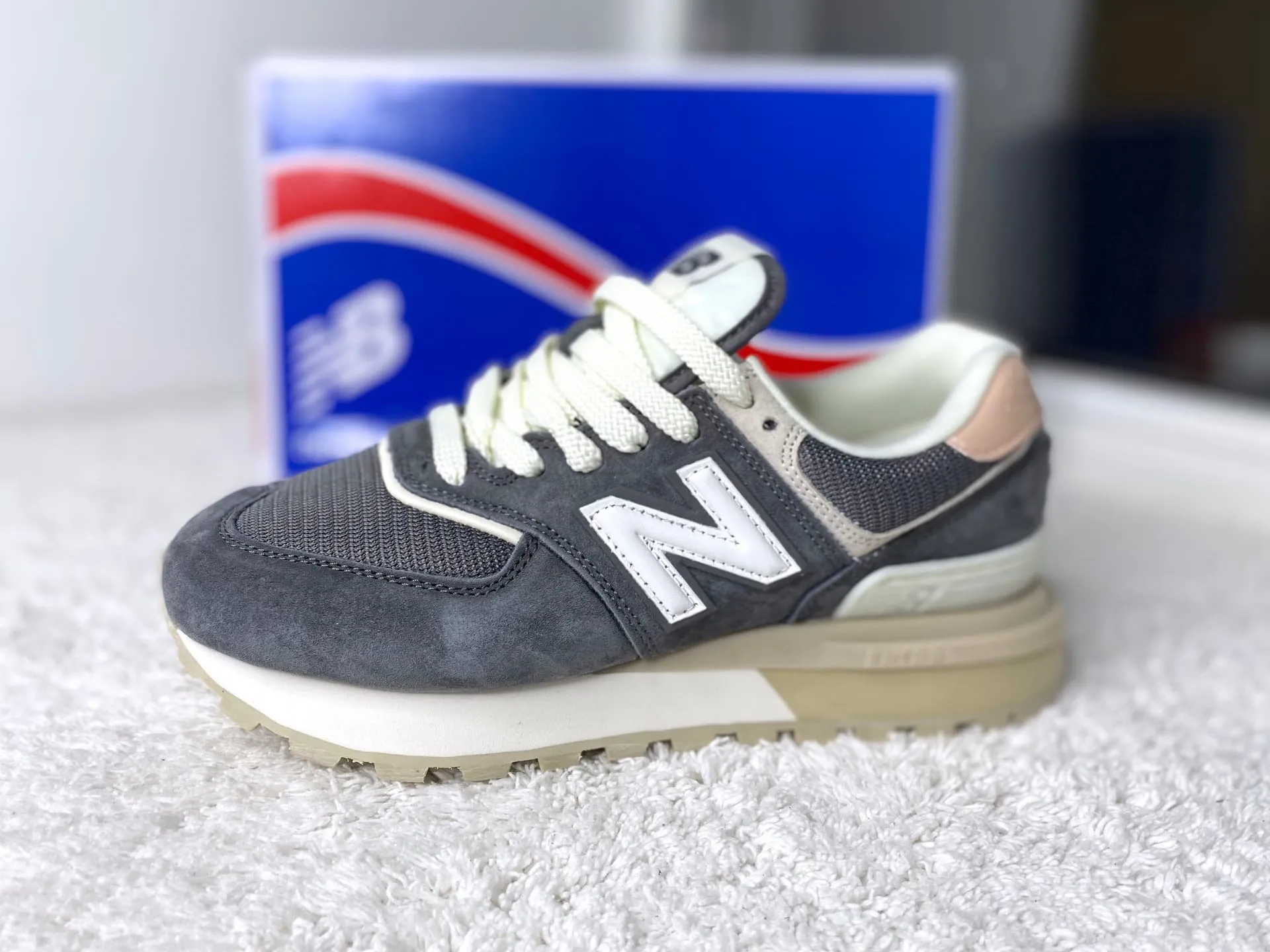 New Balance 574 Legacy серые с персиковым