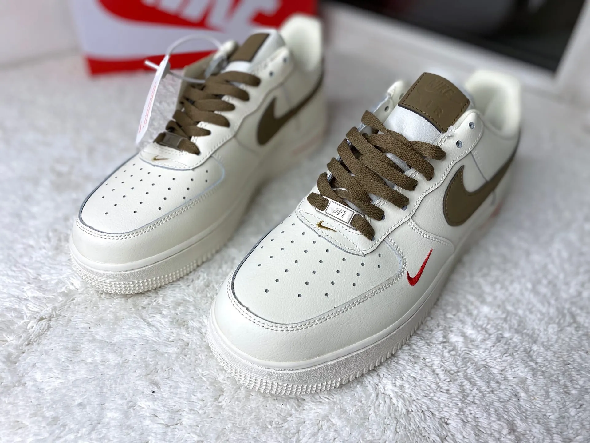 Nike Air Force 1 Low White Brown