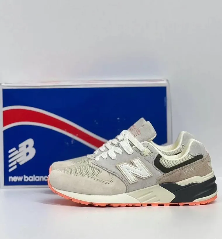 New Balance 999 бежевые с оранжевым Персик
