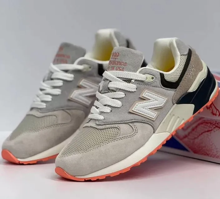 New Balance 999 бежевые с оранжевым Персик